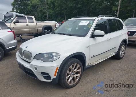 2013 BMW X5 xDrive35I/xDrive35I Premium/xDrive35I Sport Activity z USA, uszkodzony, nr VIN 5UXZV4C59D0E04669